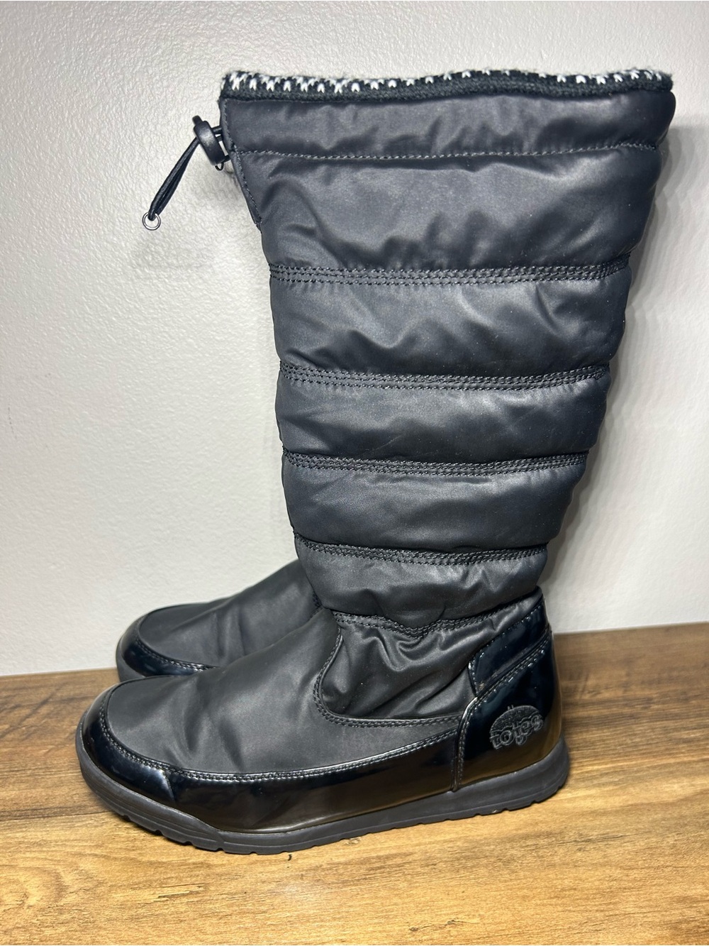 totes Black Quilted Pull-On Winter Boots with Toggle